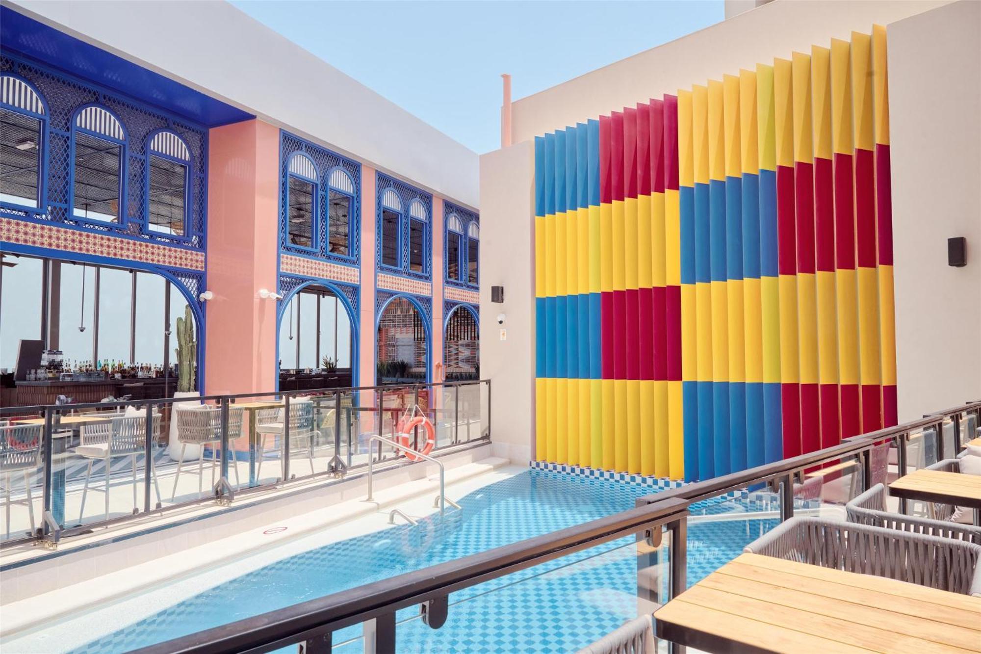Doubletree By Hilton Old Town Hotel 5*